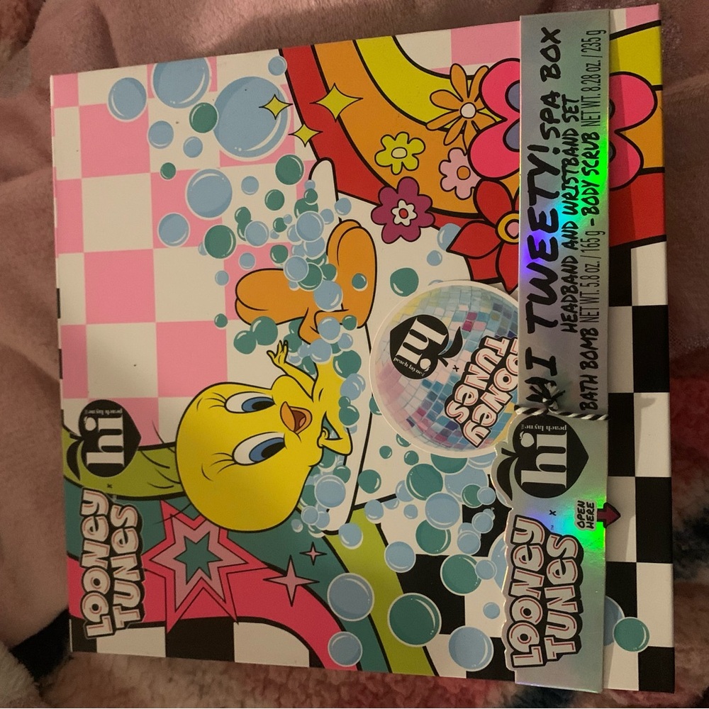 Looney Tunes Tweety Spa Box